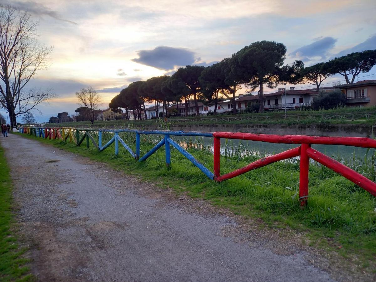 Bilocale Climatizzato A 850M Dalla Spiaggia Casa Katia Marina di Massa Extérieur photo