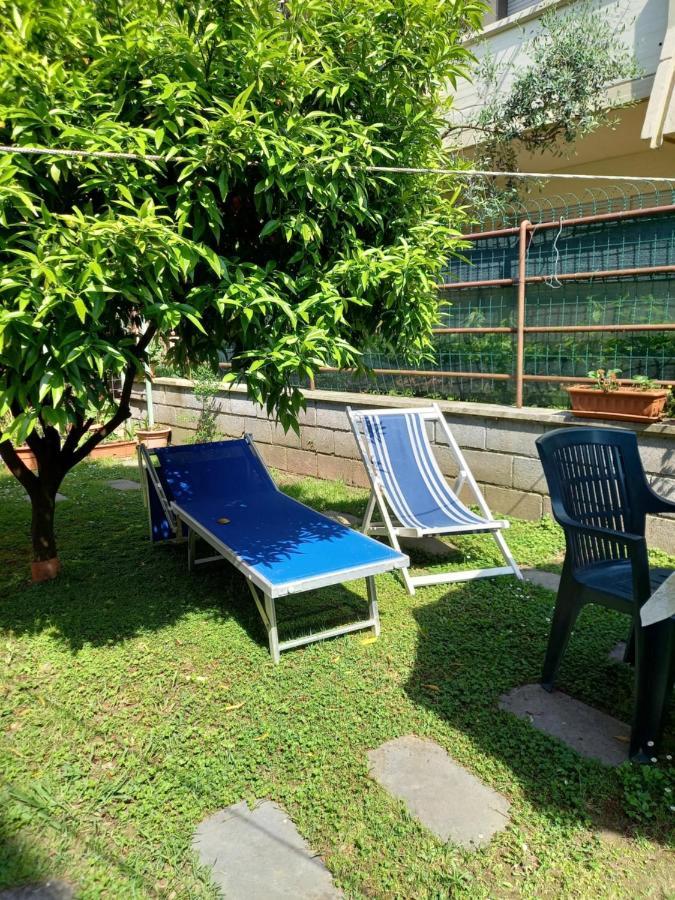 Bilocale Climatizzato A 850M Dalla Spiaggia Casa Katia Marina di Massa Extérieur photo